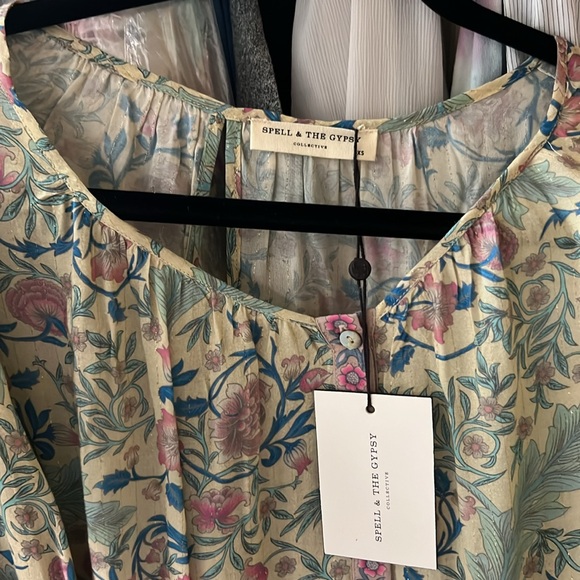 NWT - Spell and Gypsy Oasis Blouse in Opal - Picture 5 of 5